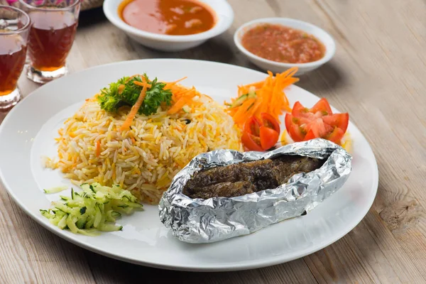 Lamm madhbi, arabisches Essen — Stockfoto