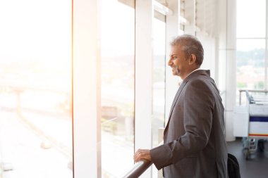 Havaalanında Hintli işadamı