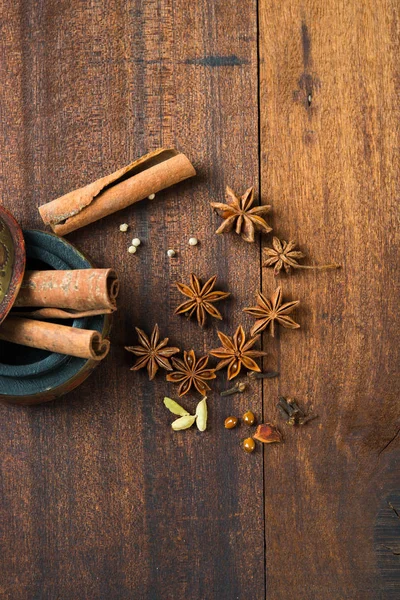 Asiatische aromatische Gewürze — Stockfoto