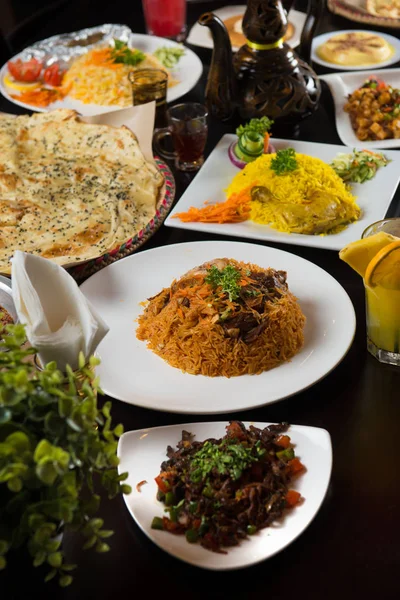各种各样的阿拉伯食物 — 图库照片