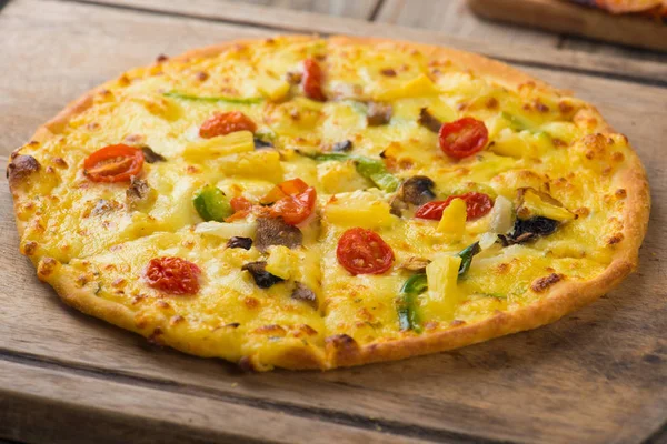 Hot deliziosa pizza — Foto Stock