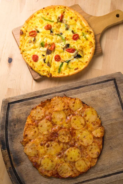 ホット ペパロニのピザ — ストック写真
