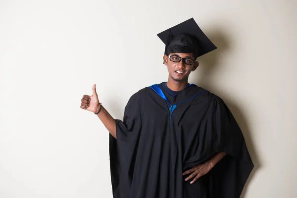 Indian male graduate — Stock Photo, Image