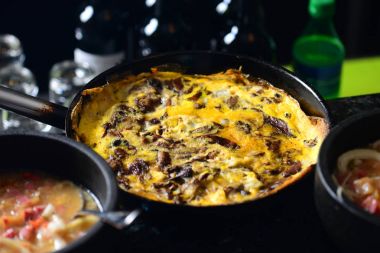 Frittata İtalyan yumurta omlet