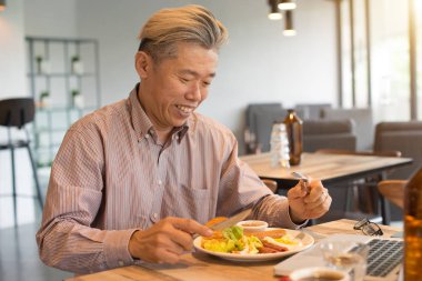 Kahvaltı iş adamı