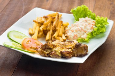 Peynirli tavuk biftek 