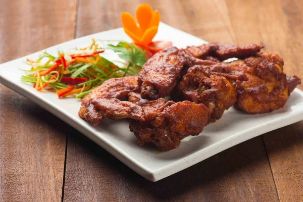 Deep fried chicken wings — Stock Photo, Image