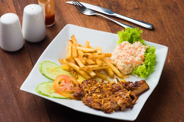 Peynirli tavuk biftek 