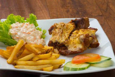 Peynirli tavuk biftek 