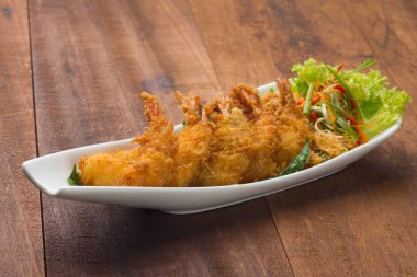 Kızarmış tereyağı karides 