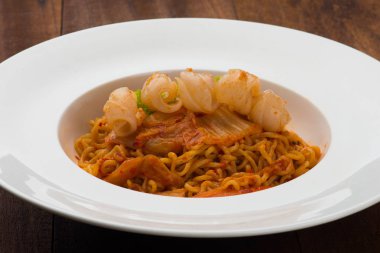 Kimchi kalamar ramen 