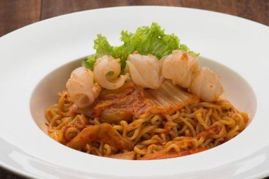 Kimchi kalamar ramen 