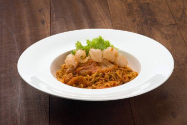 Kimchi kalamar ramen 