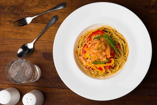 spagetti Füme somon ile