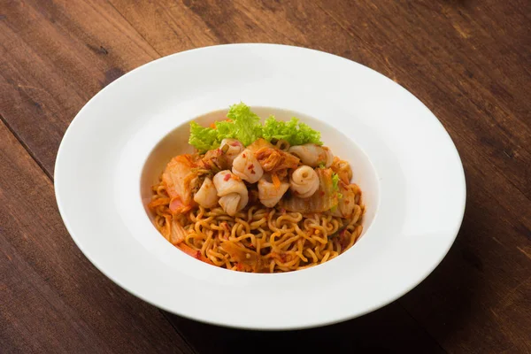 Kimchi kalamar ramen 