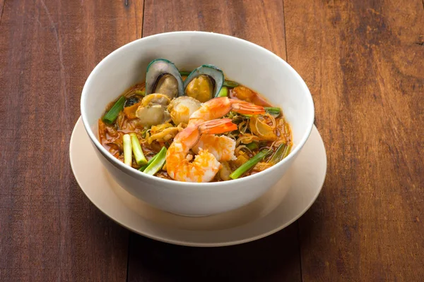 Tom Yam Koong çorbası