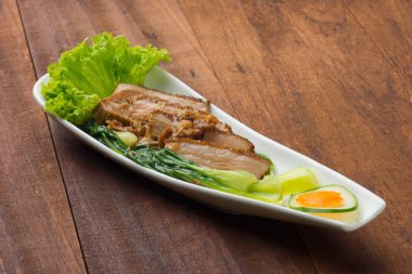 Kızarmış domuz eti