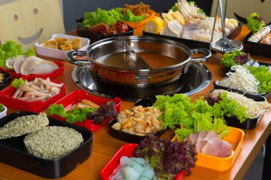  güveç Asya gıda ile