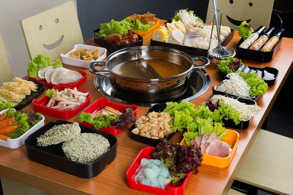  güveç Asya gıda ile