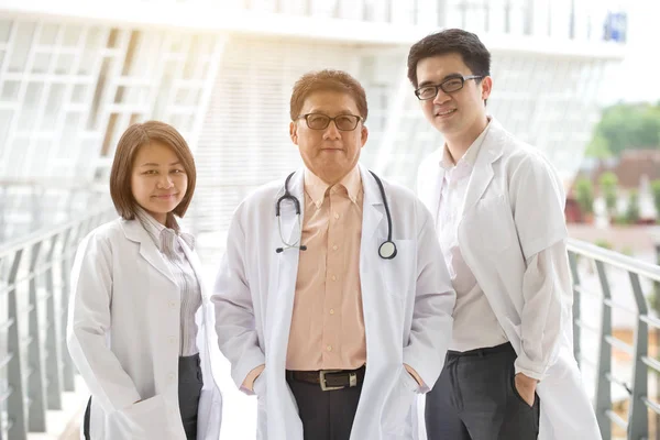 Team of Asian doctors Royalty Free Stock Photos