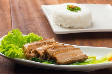 Kızarmış domuz eti