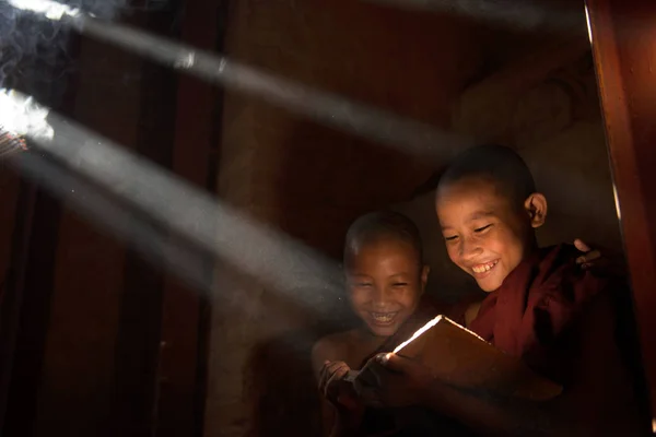 Monks Reading Monastry Sunlight Rays — Stock Photo, Image