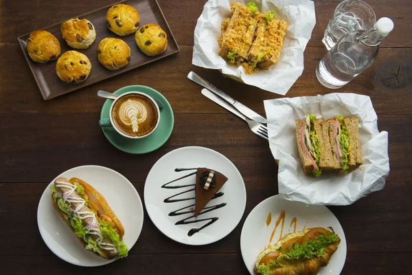 Coffee Latte Cakes Flat Lay View — Stock Photo, Image