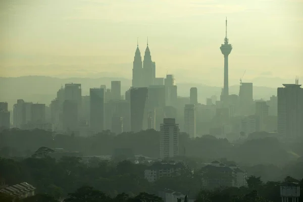 Zobacz Panoramę Kuala Lumpur Rano Mgły — Zdjęcie stockowe