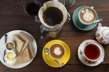 kahve ve bir Cafe latte