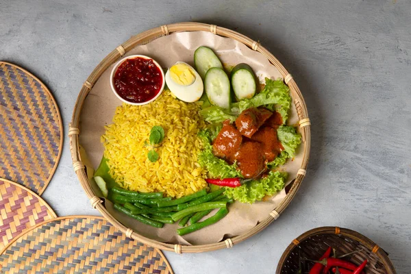 Close Shot Turmeric Rice Curry Nasi Kunyit Kuning Popular Dish — 스톡 사진