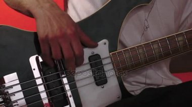 Kulüpte müzik grubu