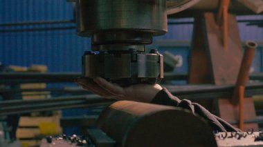 Erkekler el freze kesici vidalama