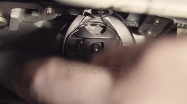 Dikiş makinesi venden gönderiyorum. Bir bobin ekleme