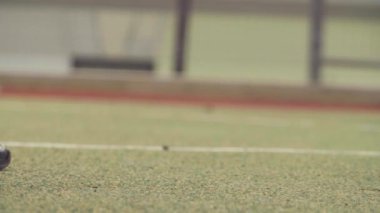 Erkekler bir halter kaldırma feet