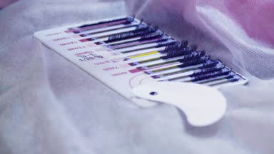 Eller kirpikleri kümesinden alarak Master