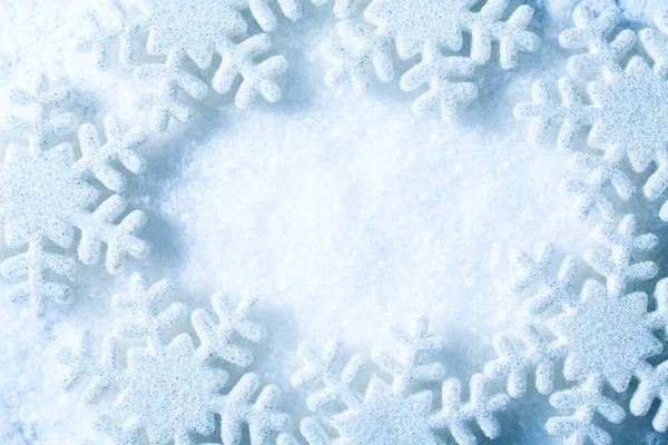 Hópelyhek keret, hó pehely dekoráció kék háttér, téli — Stock Fotó