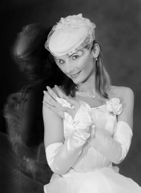 Güzel manken gülümseyen şapka peçe düğün, Gelin portre, Gelin