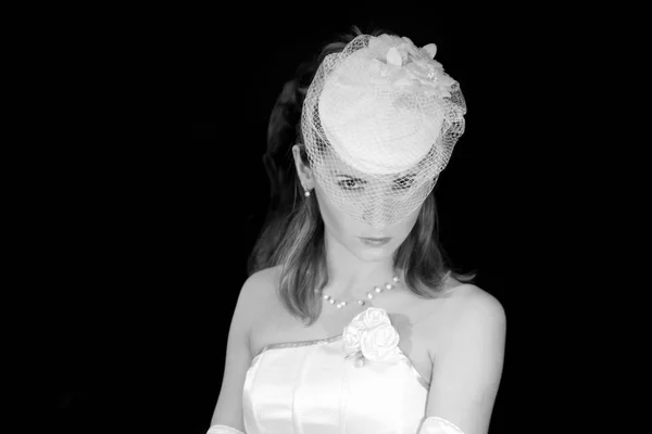 Sposa in cappello da sposa velo, Ritratto di moda nuziale, Bella donna — Foto Stock