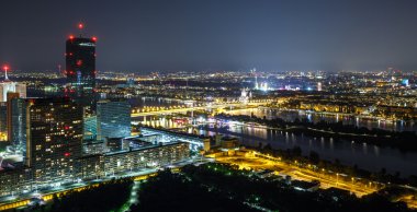 Viyana şehir ışıkları ile gece