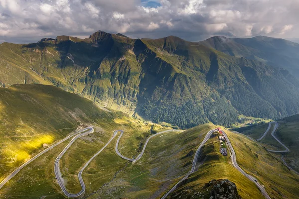 Transfagarasan snelweg in Roemenië — Stockfoto