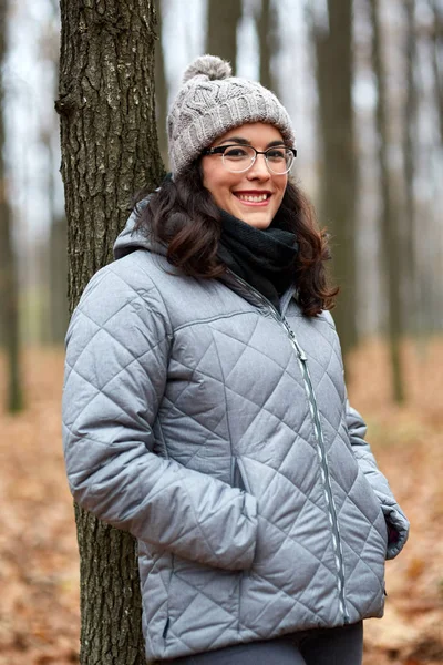 Cute hispanic girl in forest — Stock Photo, Image