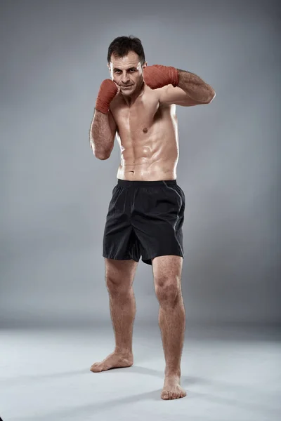 Kickbox treinamento lutador — Fotografia de Stock
