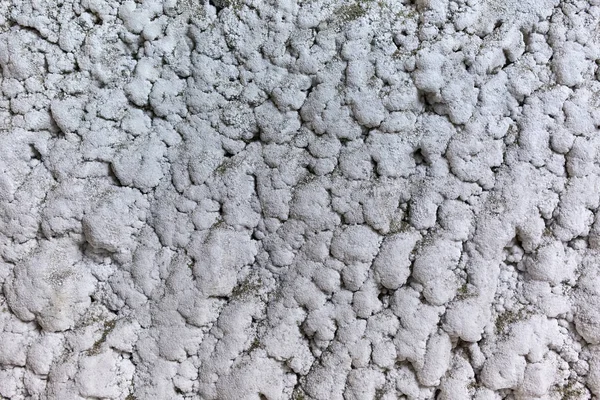 Cristaux de sel sur un mur dans une mine de sel — Photo