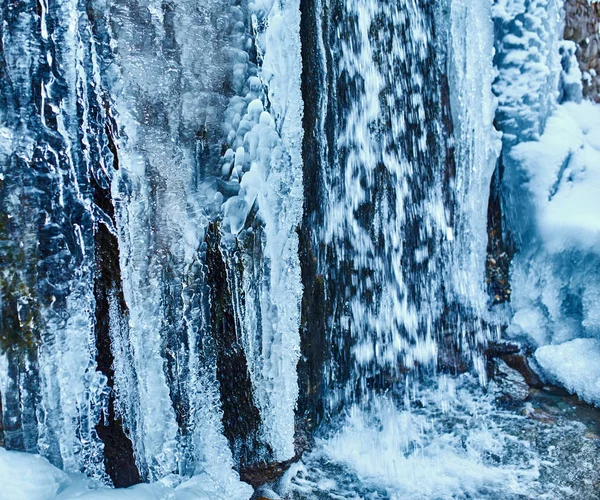 Ciclos de cascata congelada — Fotografia de Stock