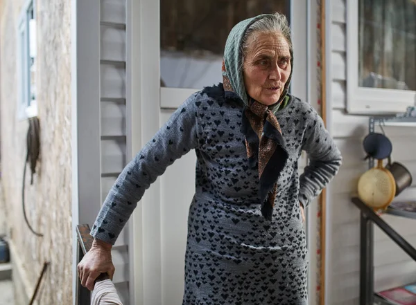 古い農家の女性 — ストック写真