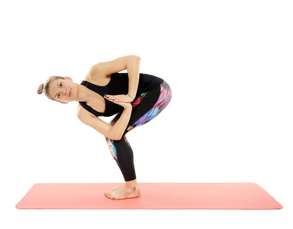 Profesor de yoga practicando yoga —  Fotos de Stock
