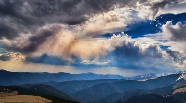 Parang dağlarda günbatımı