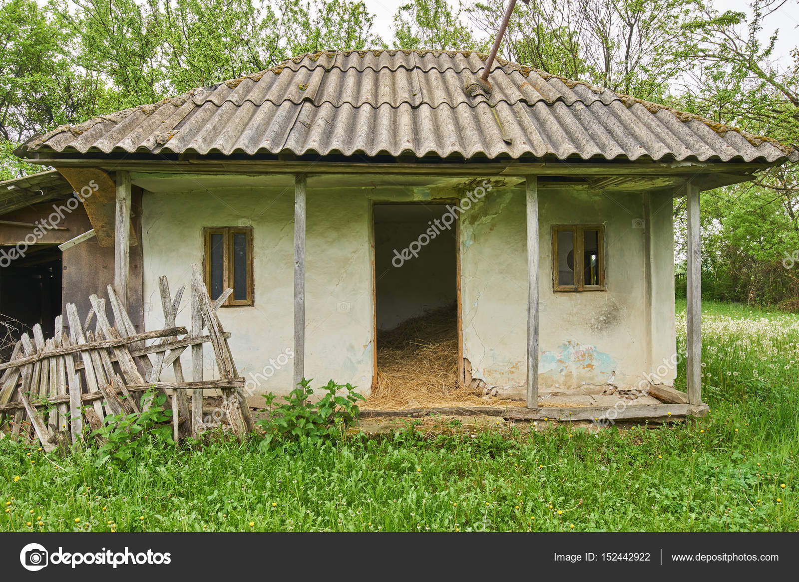 ᐈ Di Case Diroccate Immagini Di Stock Fotografie Casa Diroccata Scarica Su Depositphotos