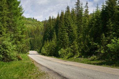 Boş yol Dağları