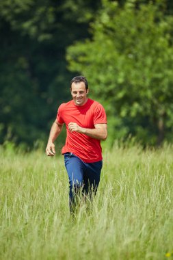 Peşinde koşan adam 